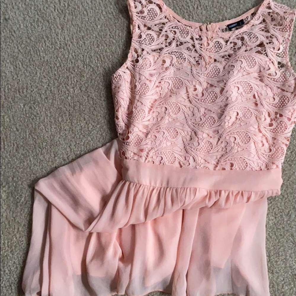 Women’s short chiffon lace bridesmaid dress